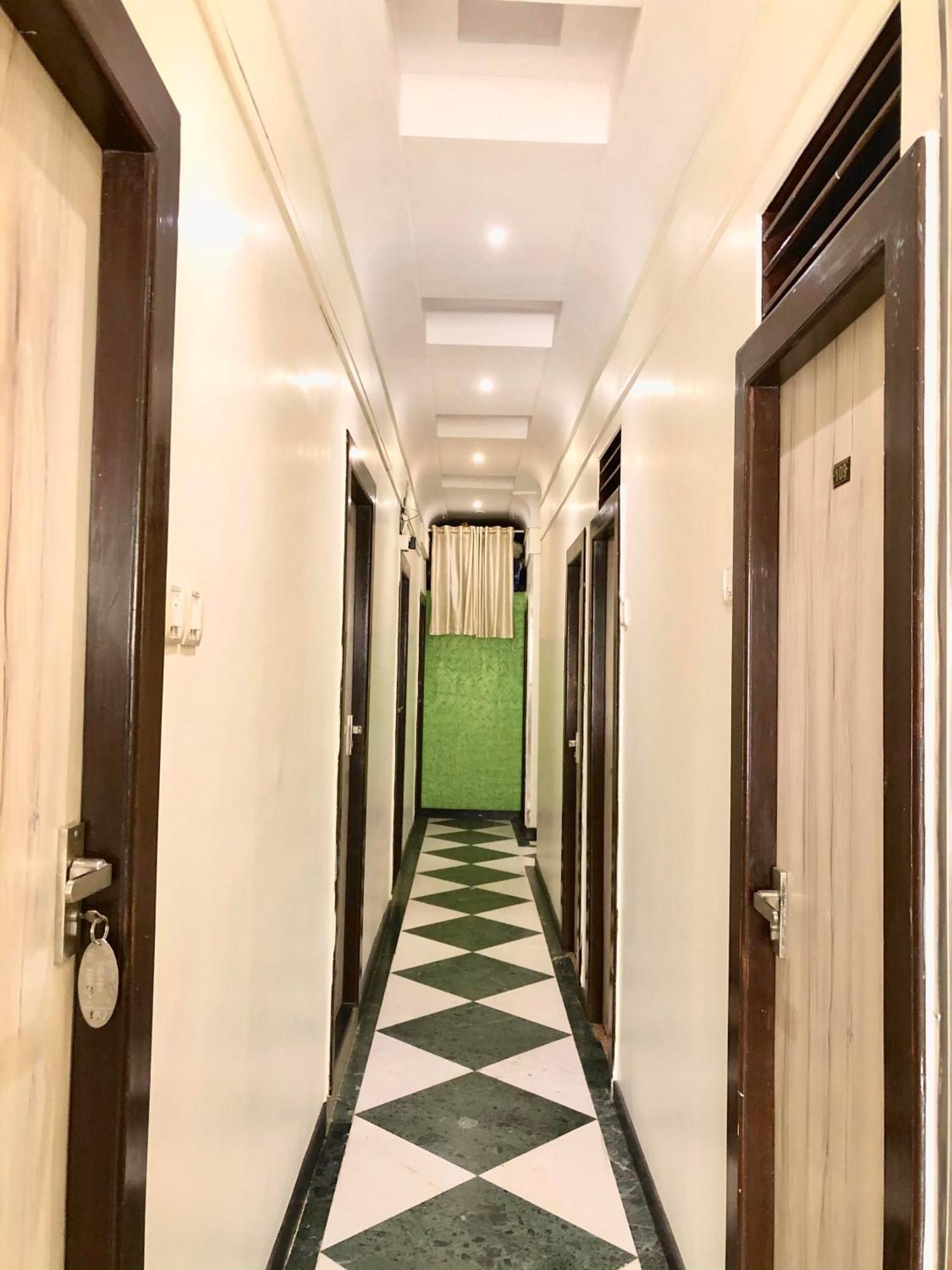 Hotel Volga 2 Mumbai Luaran gambar